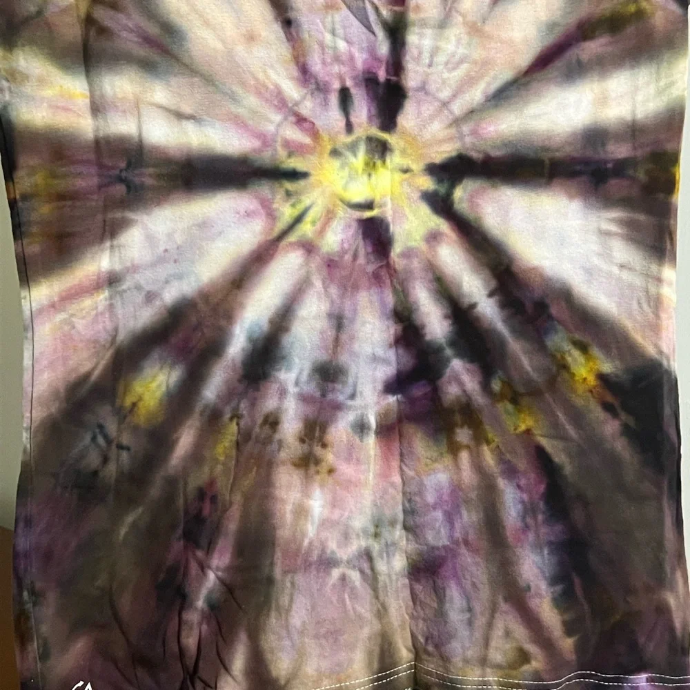 Purple Graphic Short Sleeve Tee - Picture 2 of 5